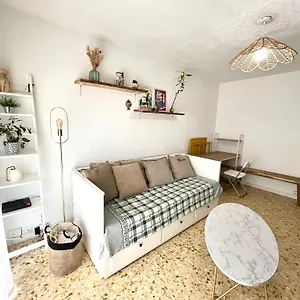 2p 50m2 With Ac & Free Parking & 2 Balconies Appartement