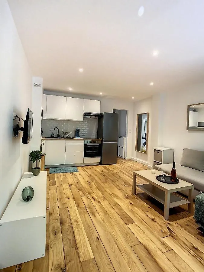 Studio Hyper Centre Gare Vieil Antibes Mer 2Pers Apartment France