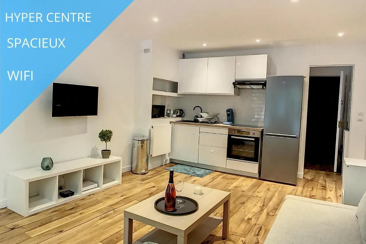 Studio Hyper Centre Gare Vieil Antibes Mer 2Pers Apartment